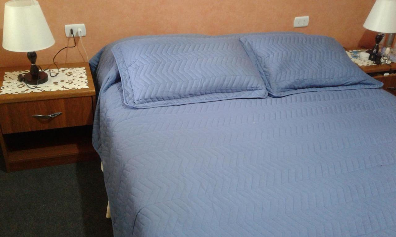 Hostal Don Pedro بويرتو ناتالز المظهر الخارجي الصورة